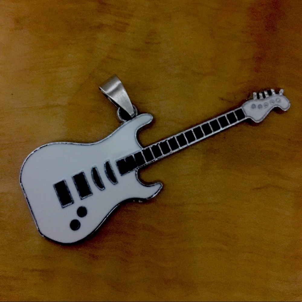 Guitar pendant